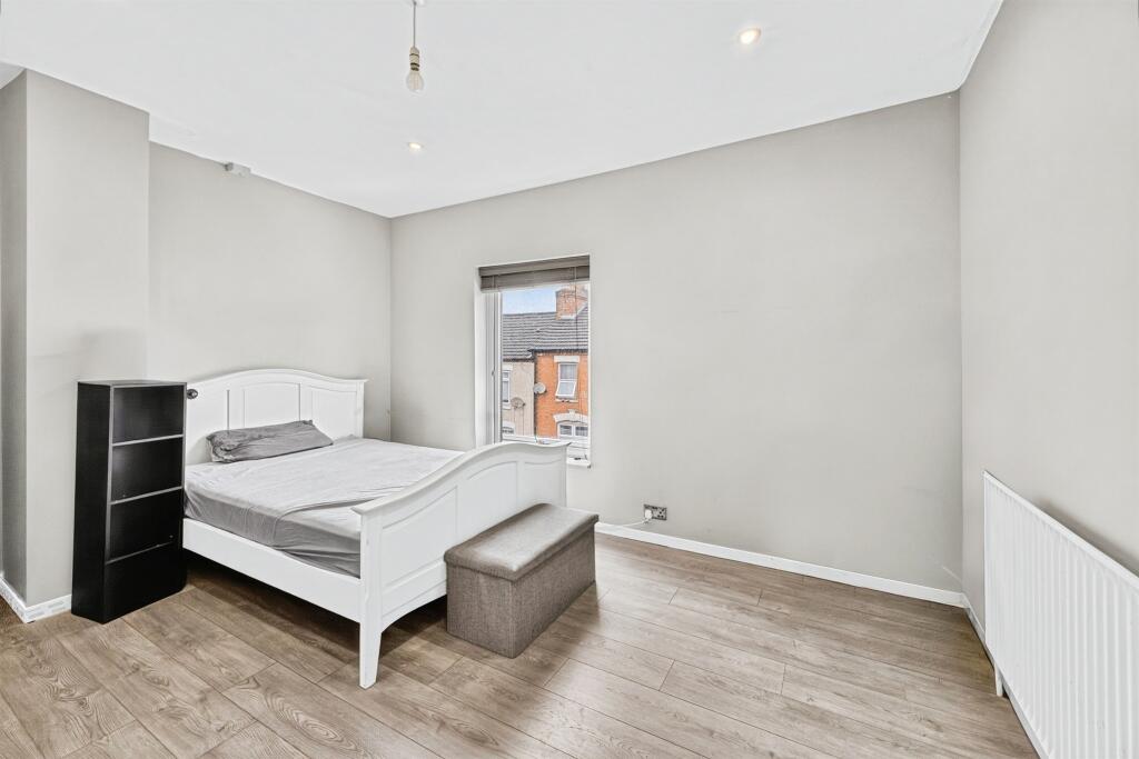 House in Northampton, Semilong - View 5