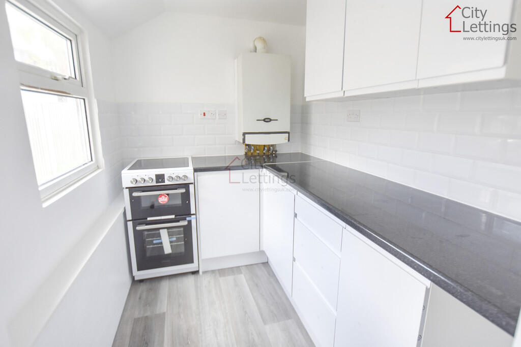 House in Nottingham, Radford - View 5