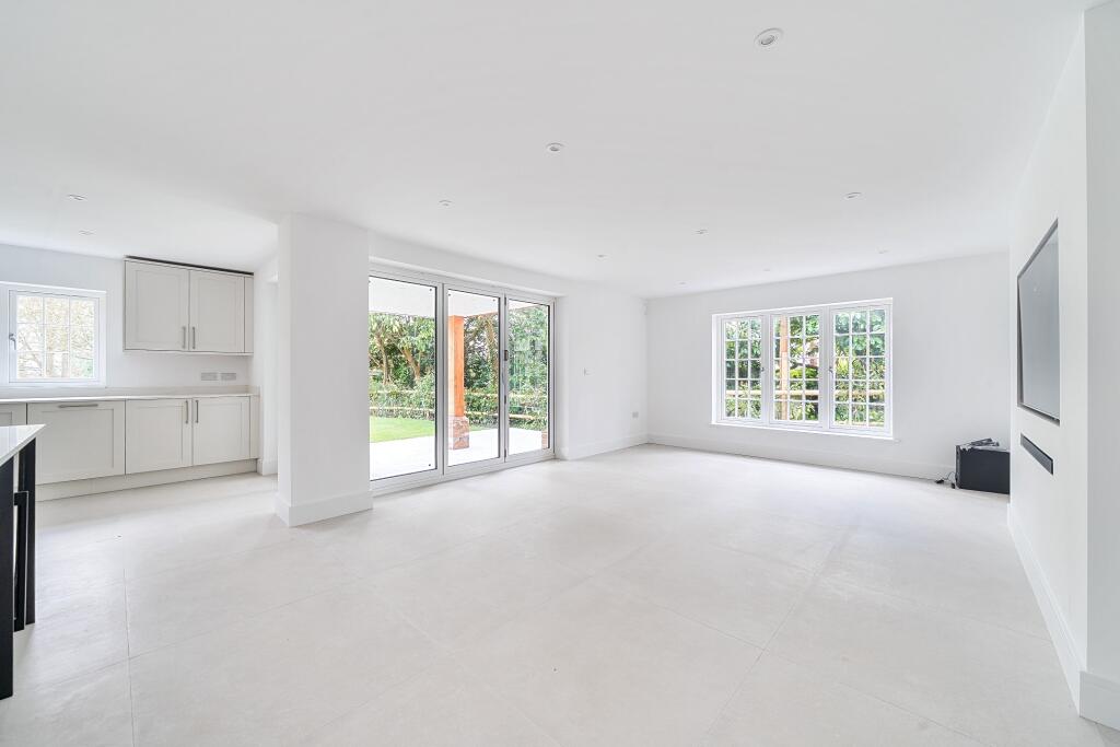 House in Guildford - View 4