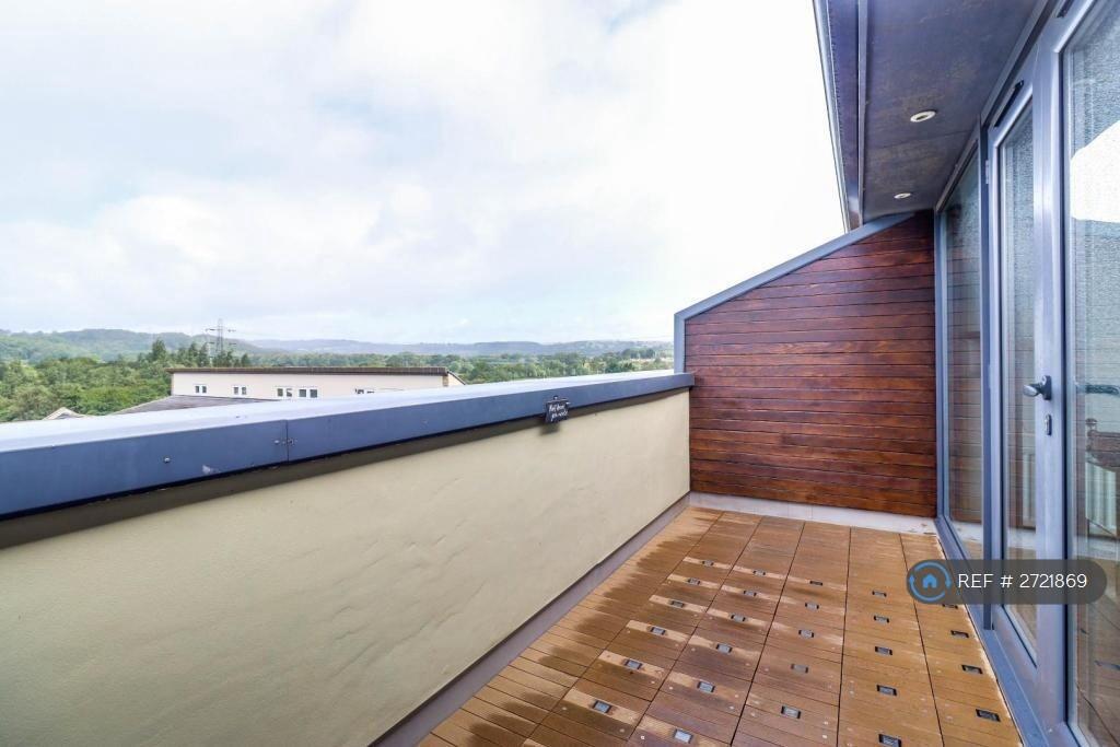 Additional image 14 of Meadow Road, Bradford, BD10