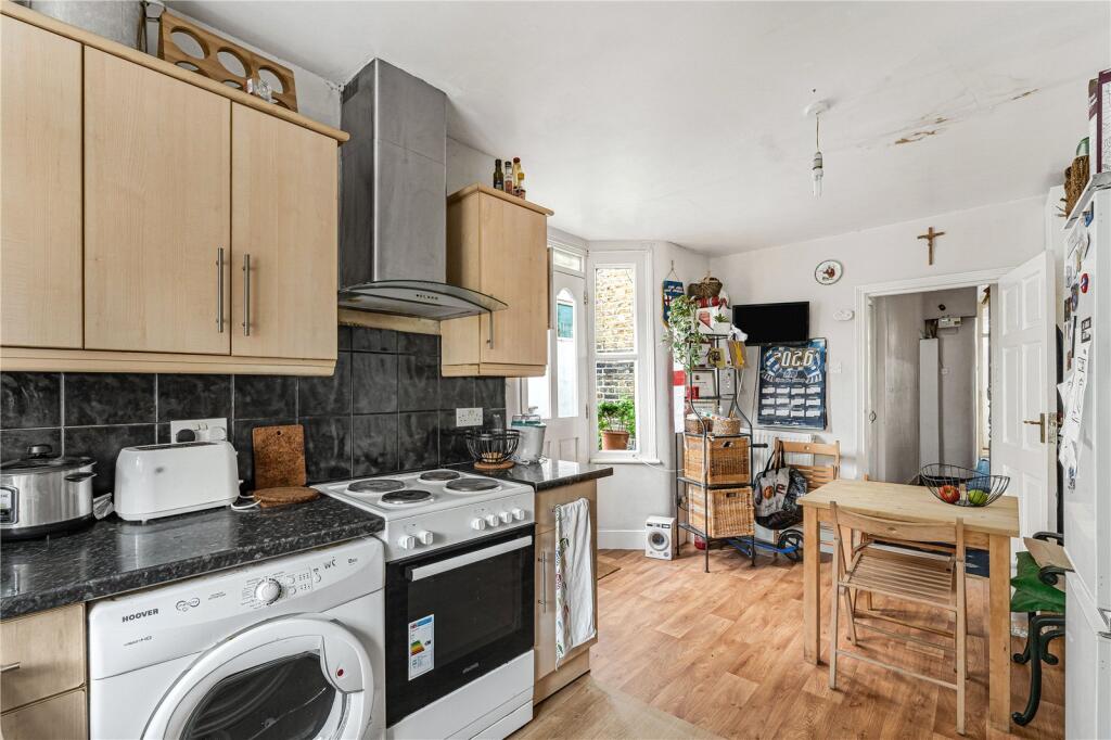 House in London - View 4