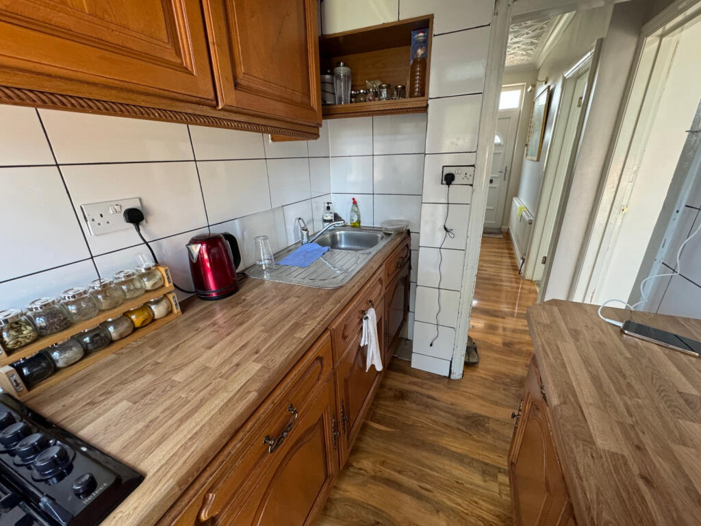 House in Southall - View 4