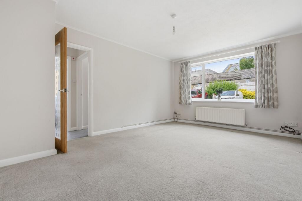 Charters Lane, Sunninghill - View 2