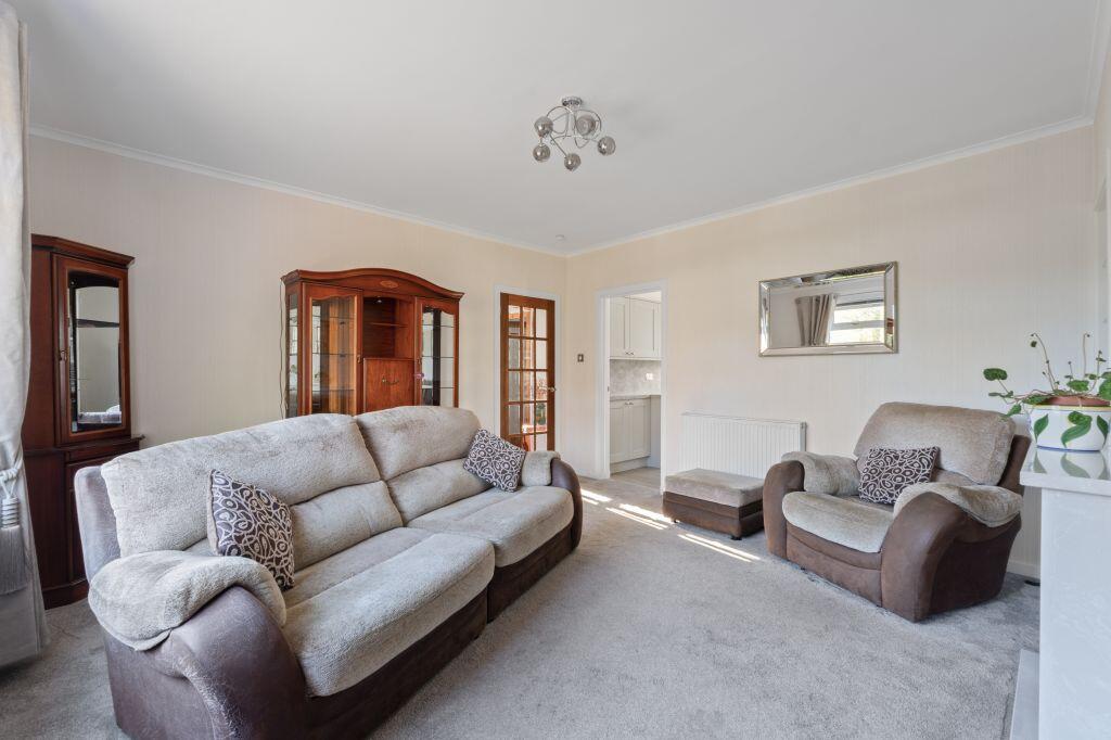 39 George Street, Innerleithen, EH44 6LJ photo 4