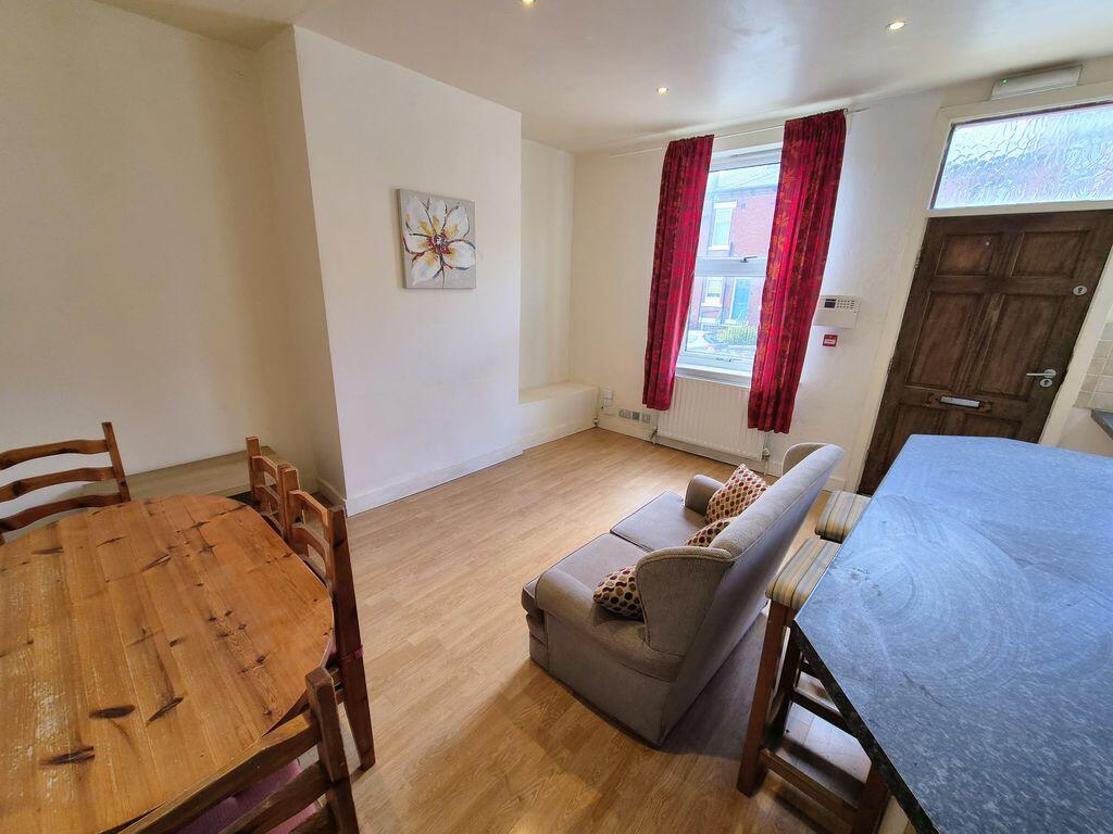 House in Leeds - View 4