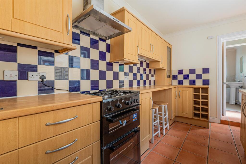 House in Cardiff, Pengam Green, Splott - View 5