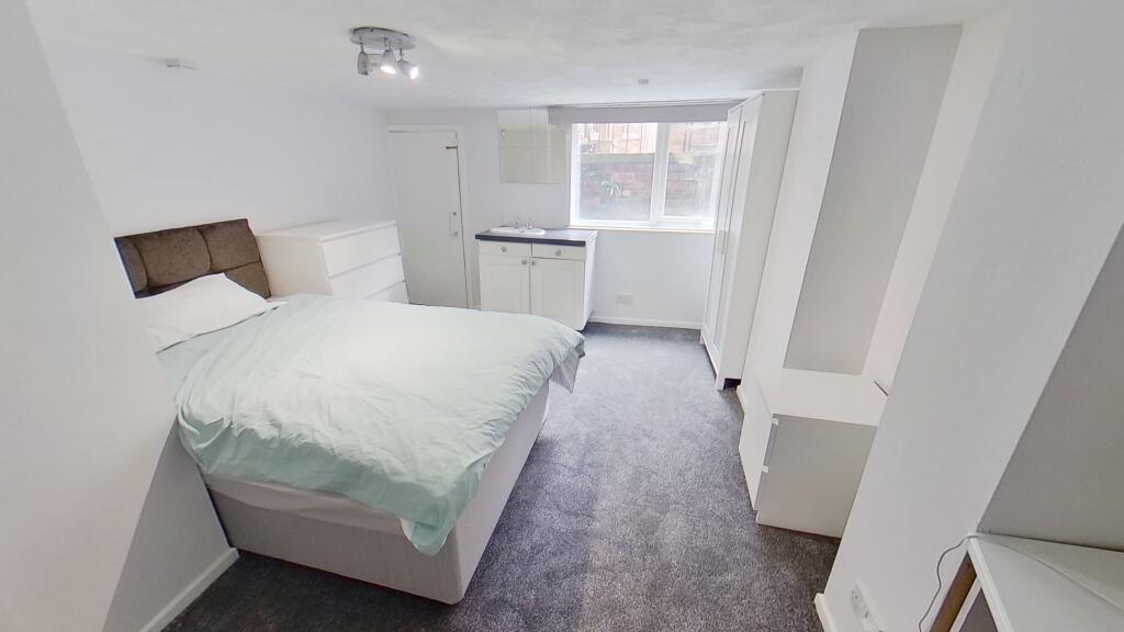 House in Leeds - View 5