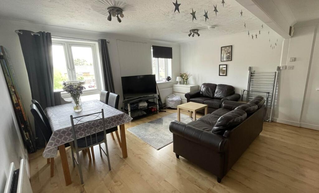 House in Enfield - More