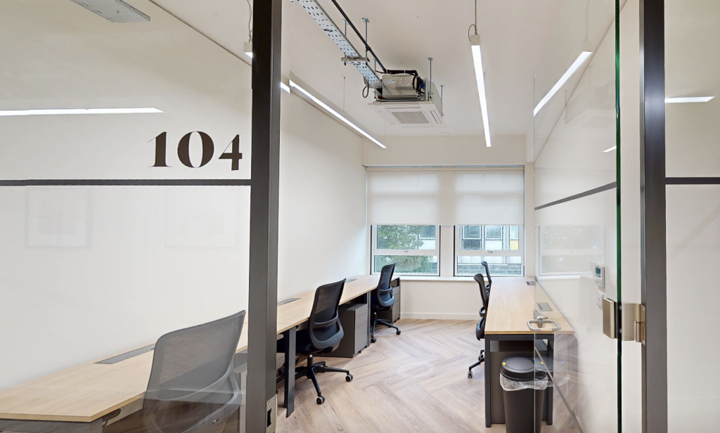 5 Person Office