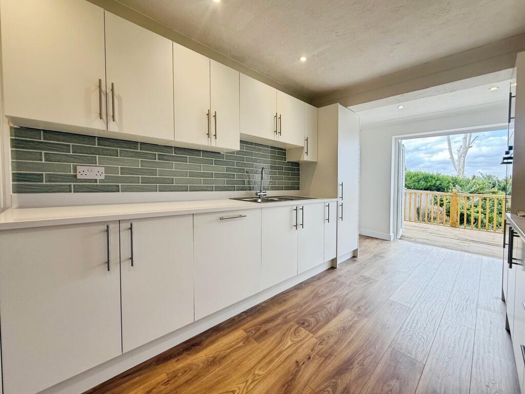 House in Reading, Wokingham Without - More