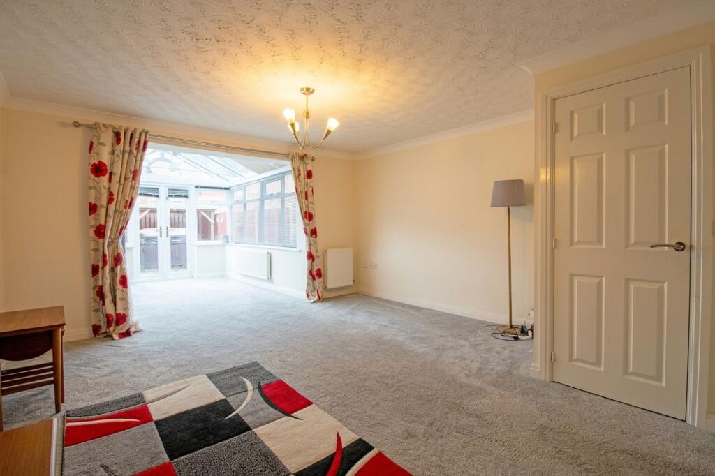 House in West Lindsey, Gainsborough - View 2