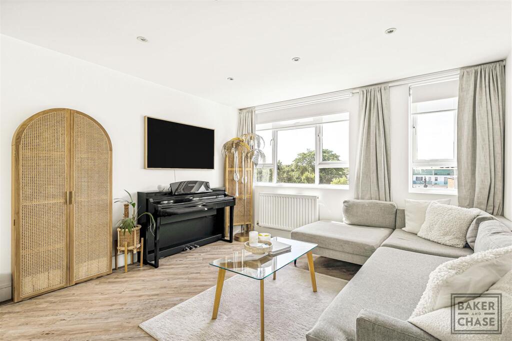 Apartment in Enfield - View 2