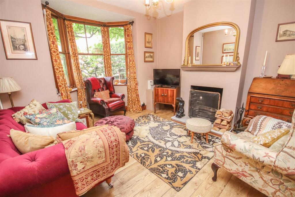 House in Rushden, North Northamptonshire - View 2