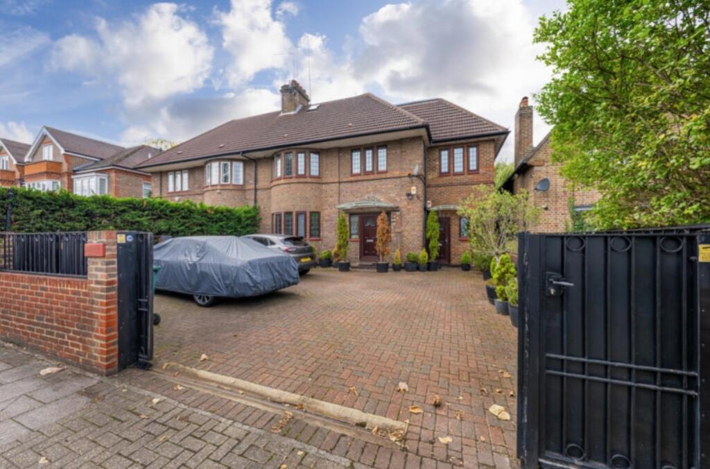 Main image of property: Finchley Road London NW11