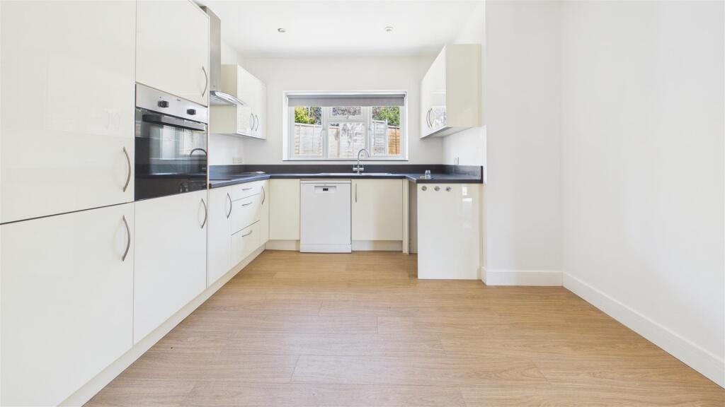 House in Nottingham - View 5