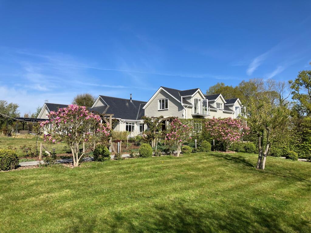 Main image of property: Five Oaks, Billingshurst, RH14