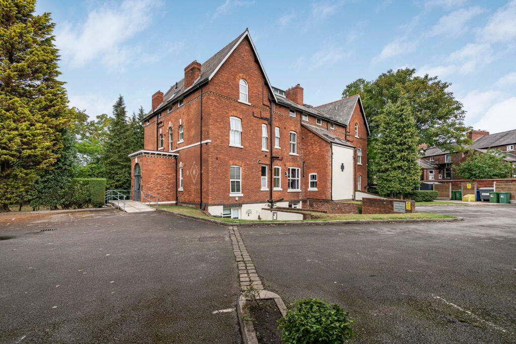 Apartment in Stockport, Heaton Chapel