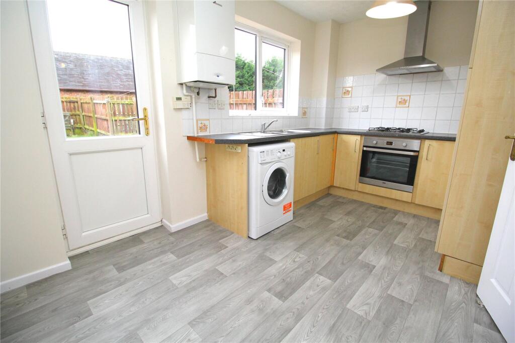 House in Milton Keynes, Walnut Tree, Walton - View 4