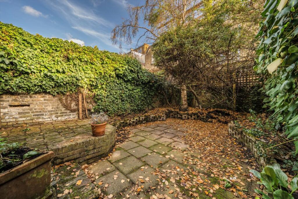 House in London, Sands End, Fulham - View 4