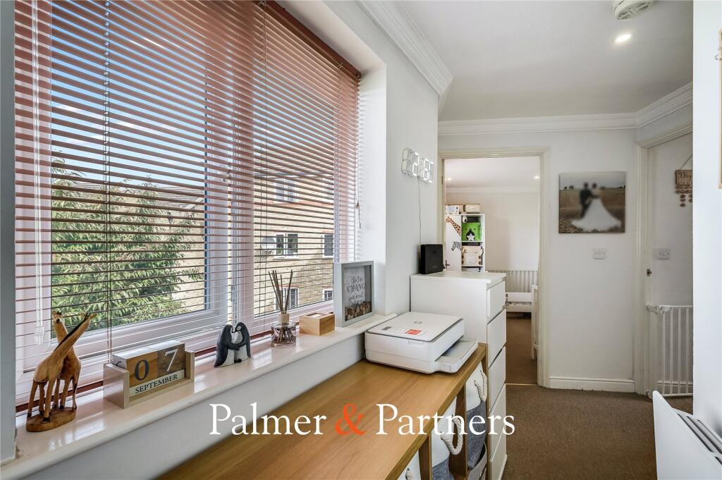 Apartment in Chelmsford - View 5