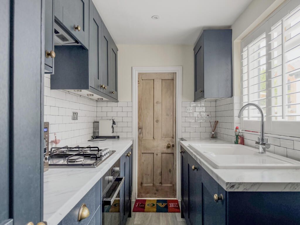 House in Dacorum, Ashlyns Estate, Berkhamsted - View 6