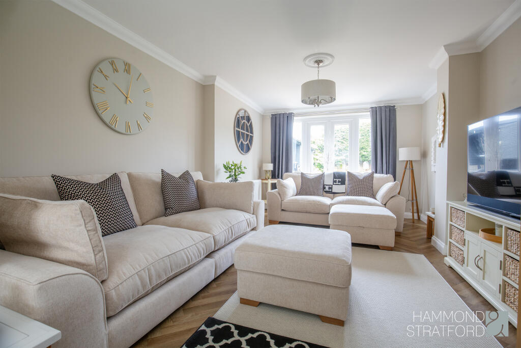 Dereham Road, New Costessey photo 4