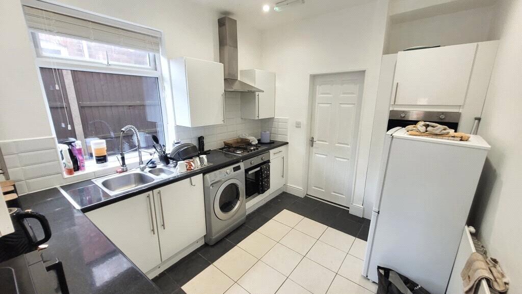 House in North West Leicestershire, Leicestershire - More