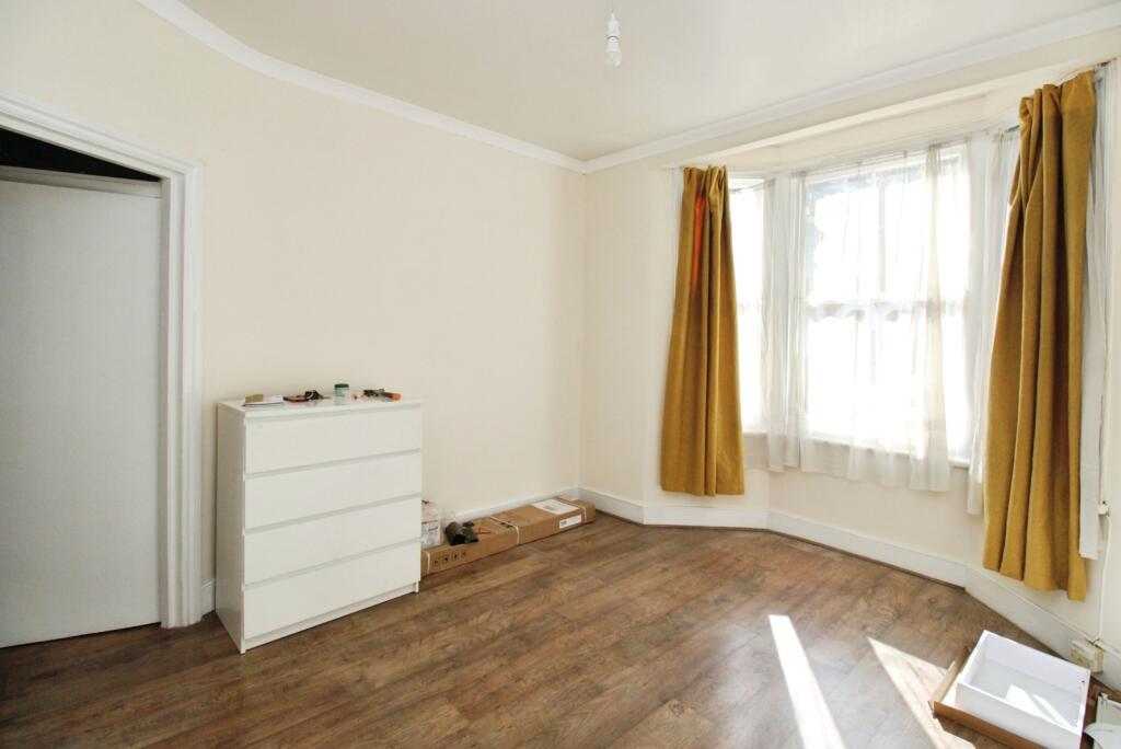 Apartment in London, Summerstown - View 2
