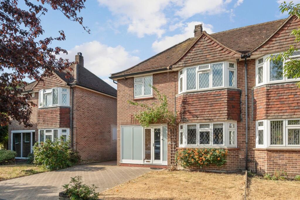 Main image of property: New Zealand Avenue, Walton-on-Thames, KT12