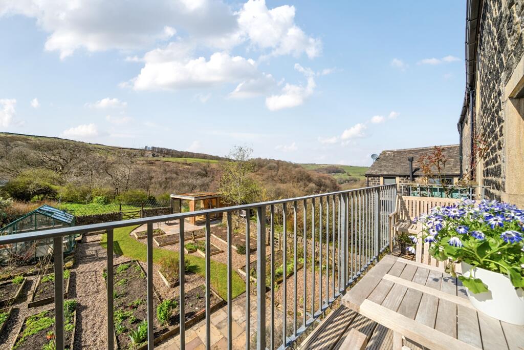 Turvin Cottages, Hebden Bridge, West Yorkshire, HX7 - View 5