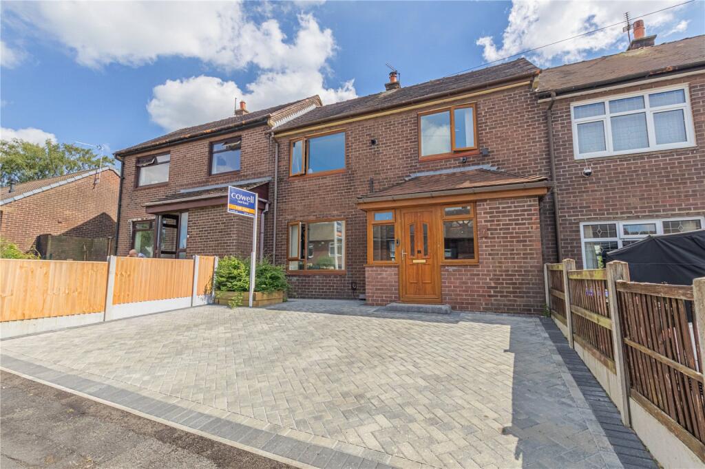2-bed terraced on Glen Gardens, Syke, Rochdale, OL12, £180,000