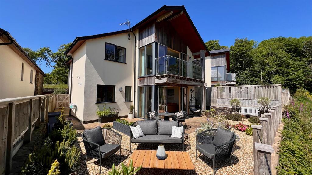 Main image of property: Swn Y Dail, Barmouth