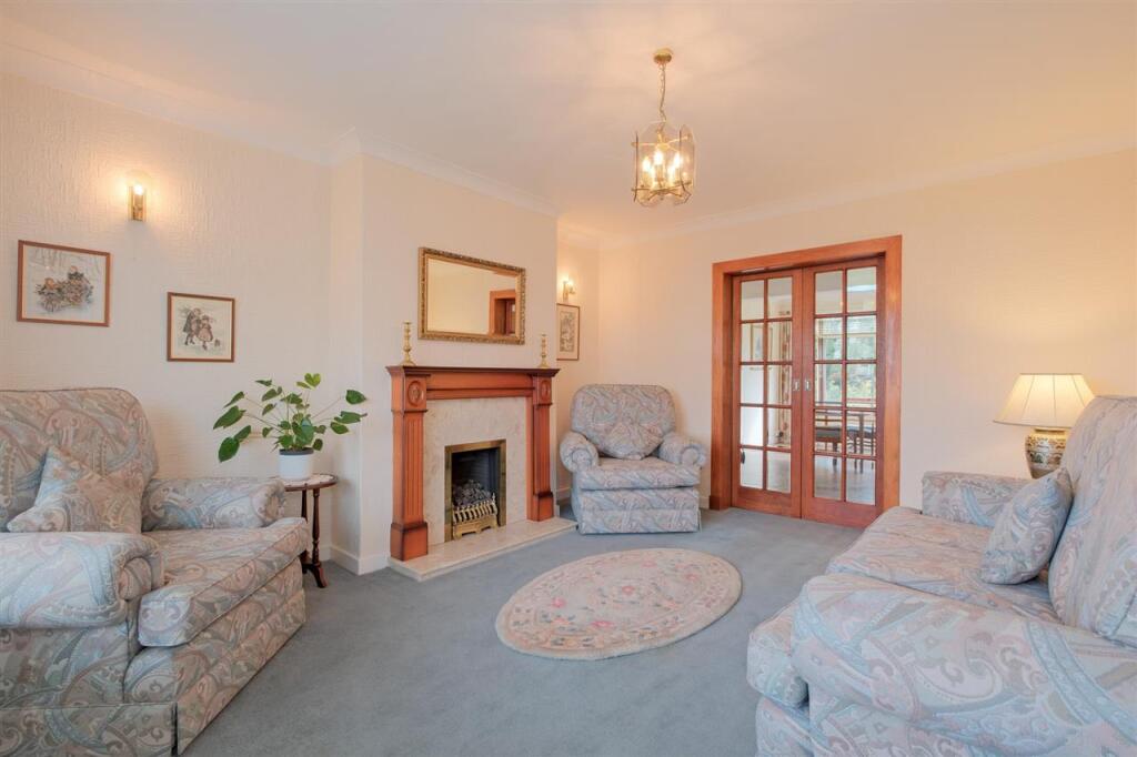 House in Blantyre, High Earnock, Little Earnock - View 3