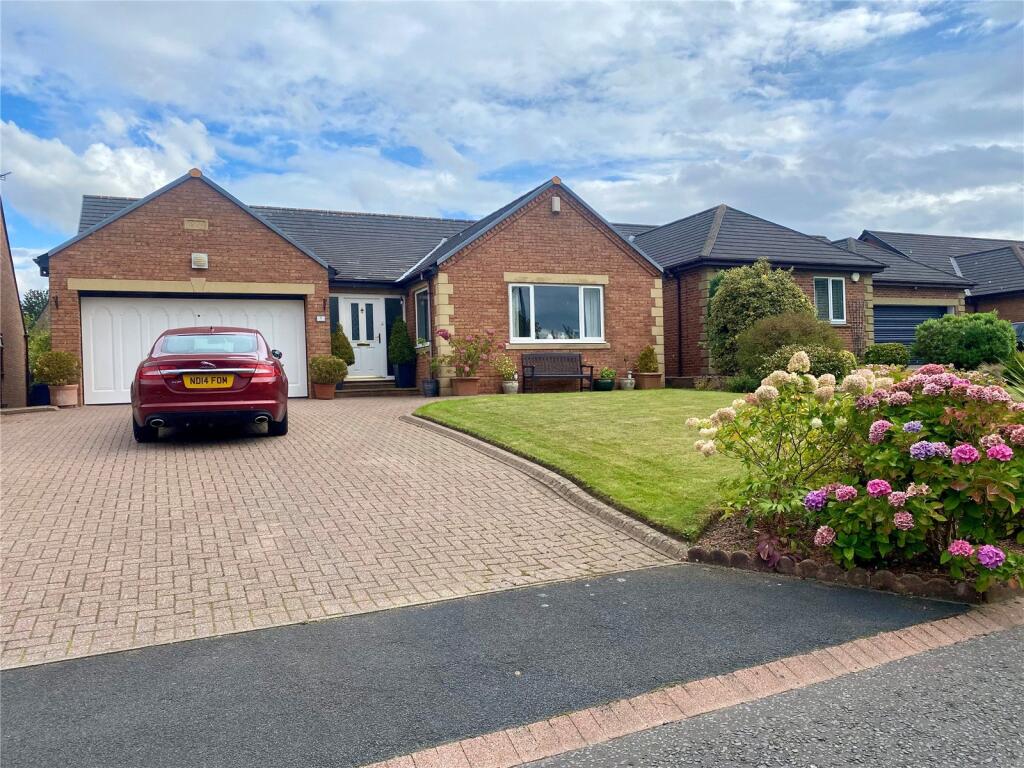 3-bed house on Ryehill View, East Rainton, Houghton le Spring, Tyne and Wear, DH5, £410,000