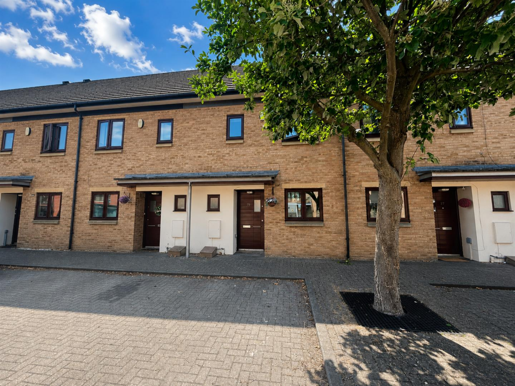Main image of property: Near Side, Northampton, NN5