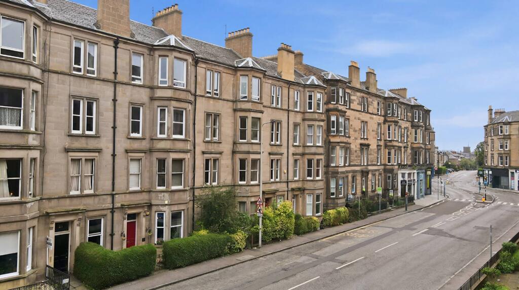 Main image of property: 1F2, 17 Polwarth Gardens, Edinburgh, EH11 1JT