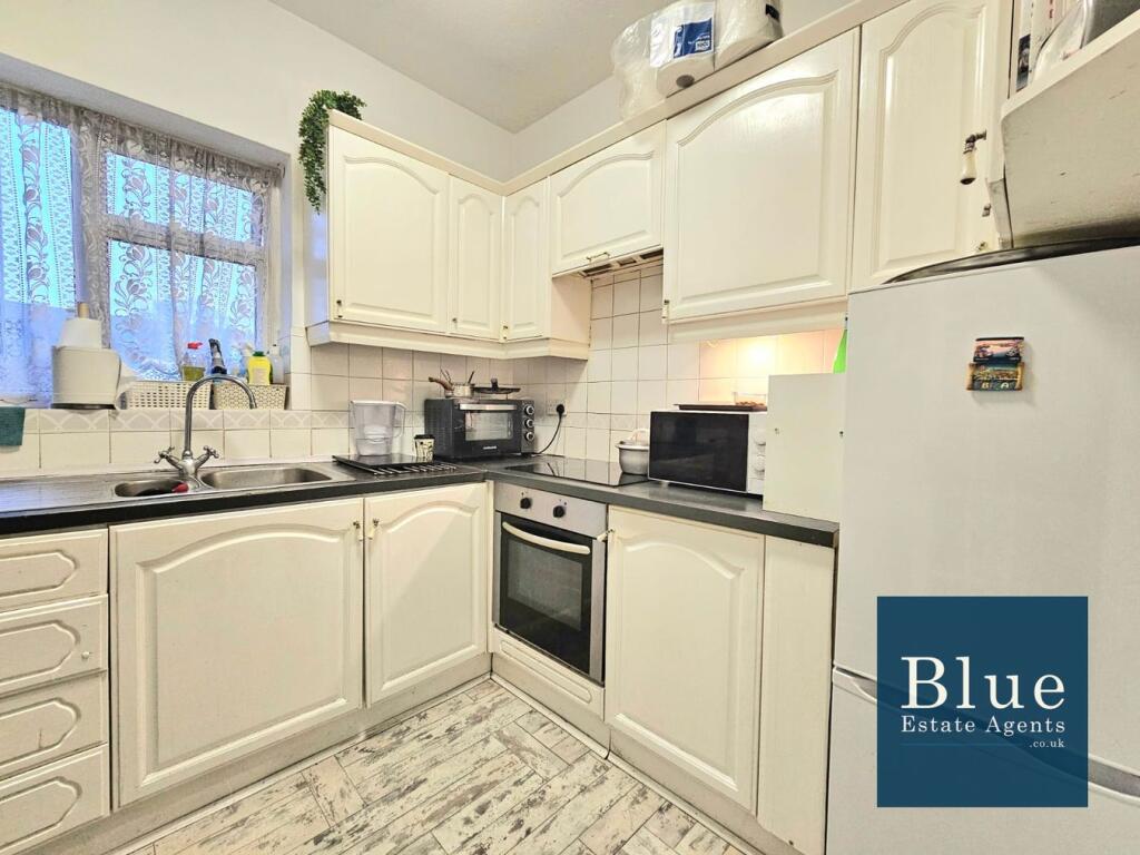 Apartment in London - View 3