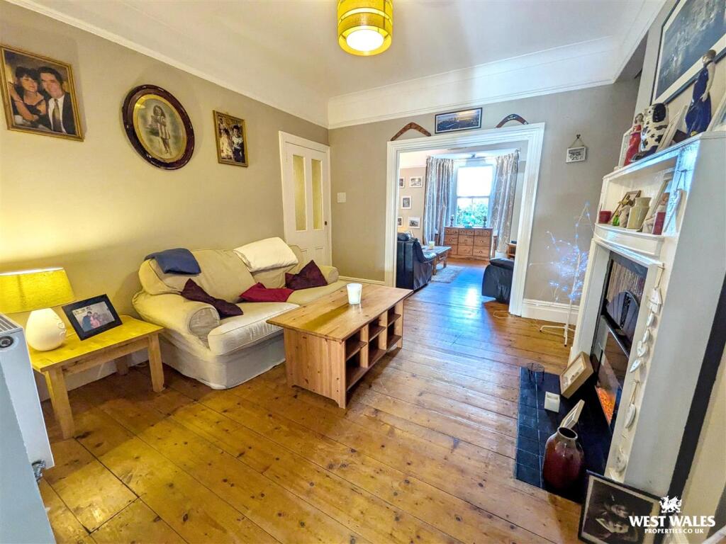 House in Swansea - More