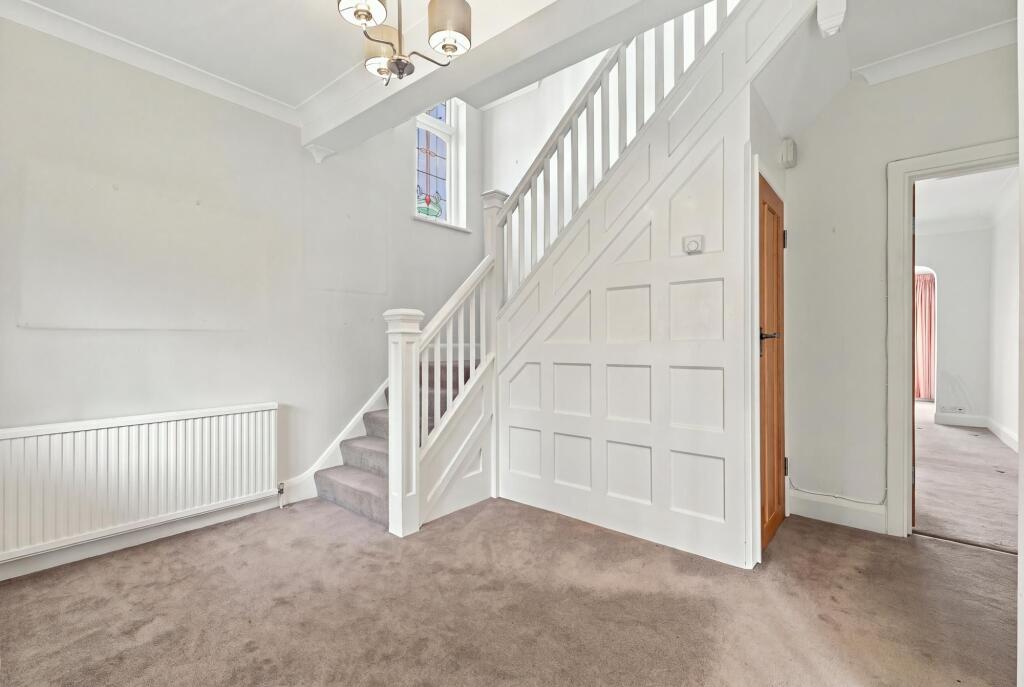 House in Romford - View 3