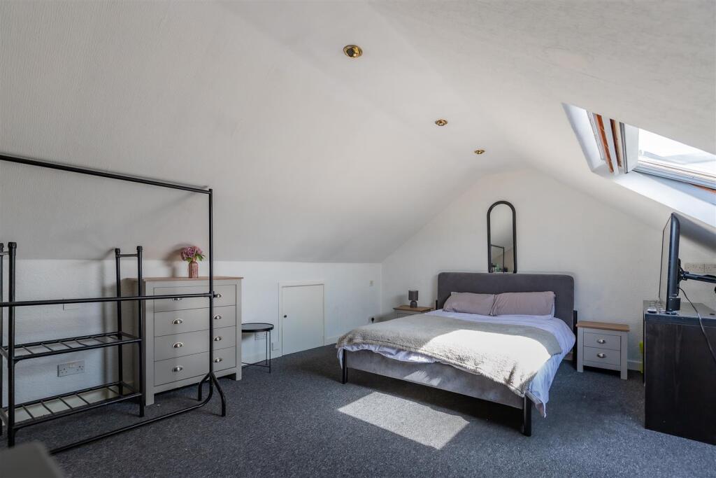 House in Cardiff - View 4