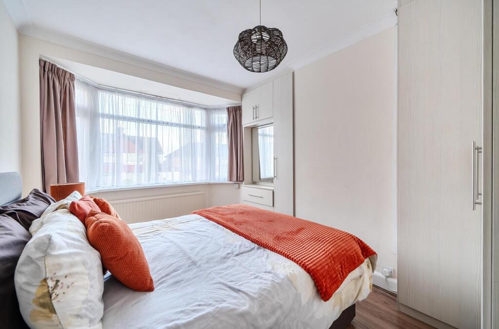 House in Watford, North Watford - View 4