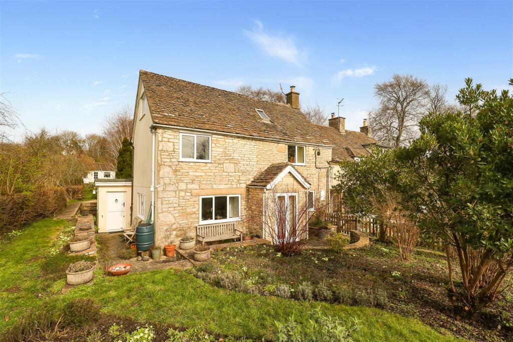 Main image of property: Scar Hill, Minchinhampton, Stroud