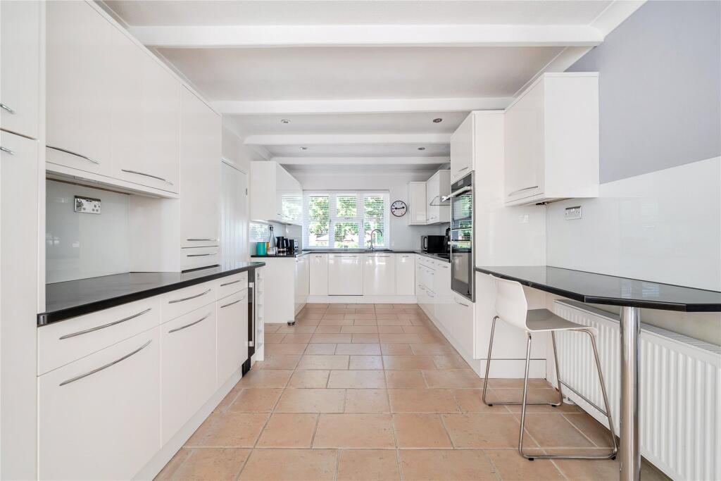 House in Guildford - View 5