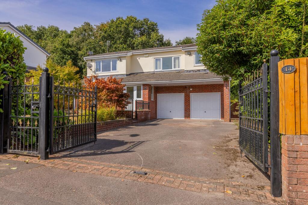 Main image of property: Warwick Close, Greenmeadow, NP44