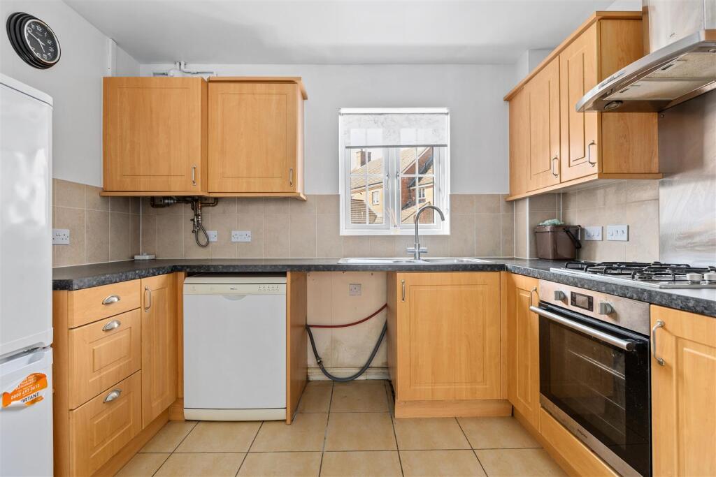 Apartment in Arlesey - View 5