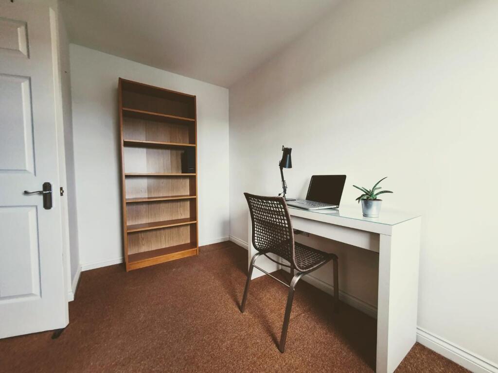 24 Herons Court, Durham - More