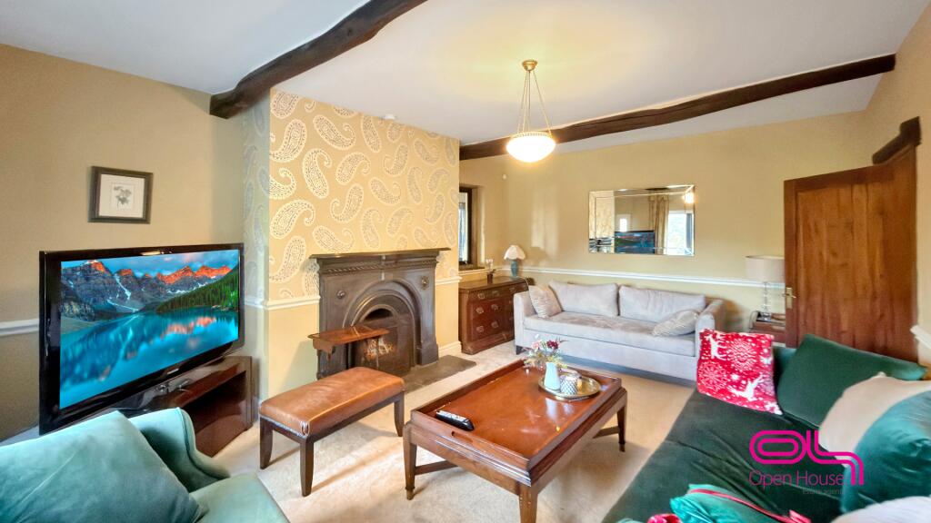 House in Belmont, North Turton - More