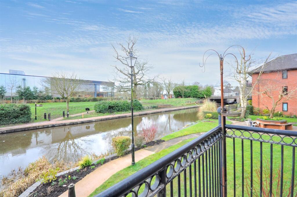 The Moorings, Stafford Street, Stone photo 3