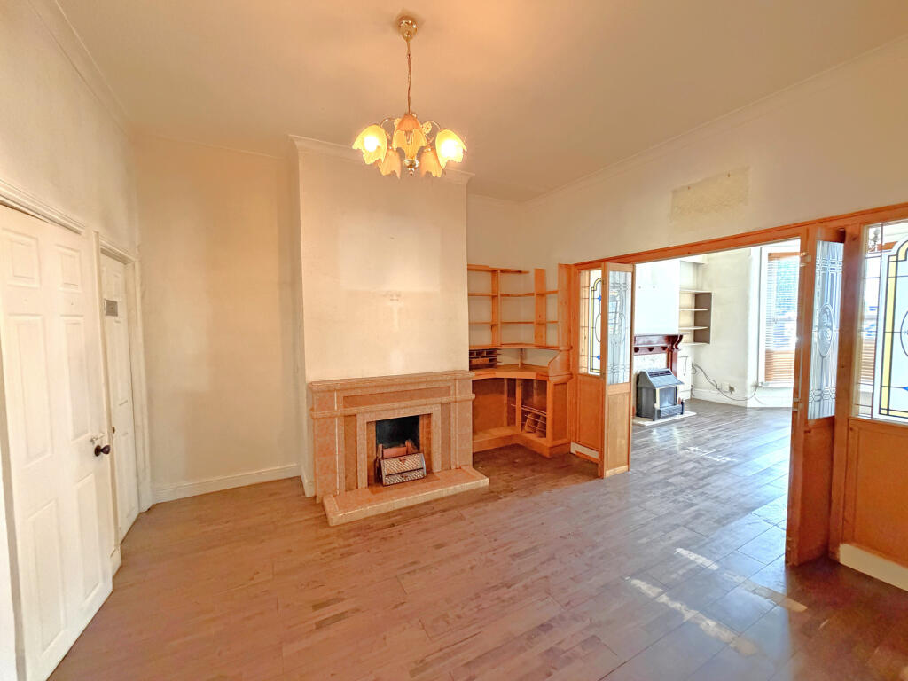 Hazeldene Road, Ilford, Essex, IG3 photo 4