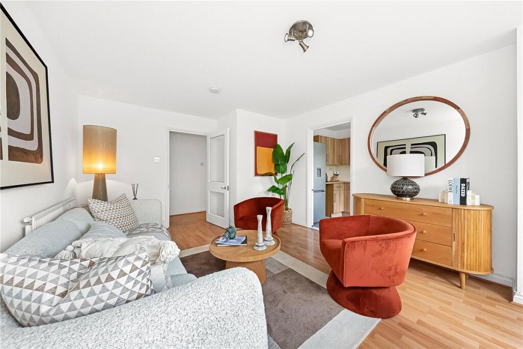Apartment in London - View 3